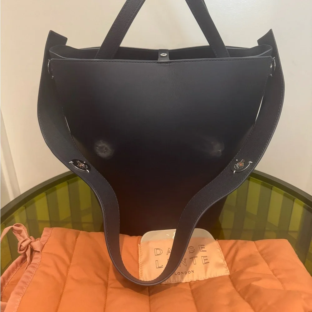 Elegant Black Tote Bag with Wallet